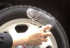 Soft99 4-X Tire Cleaner Lastik Parlatıcı Sprey 470ml